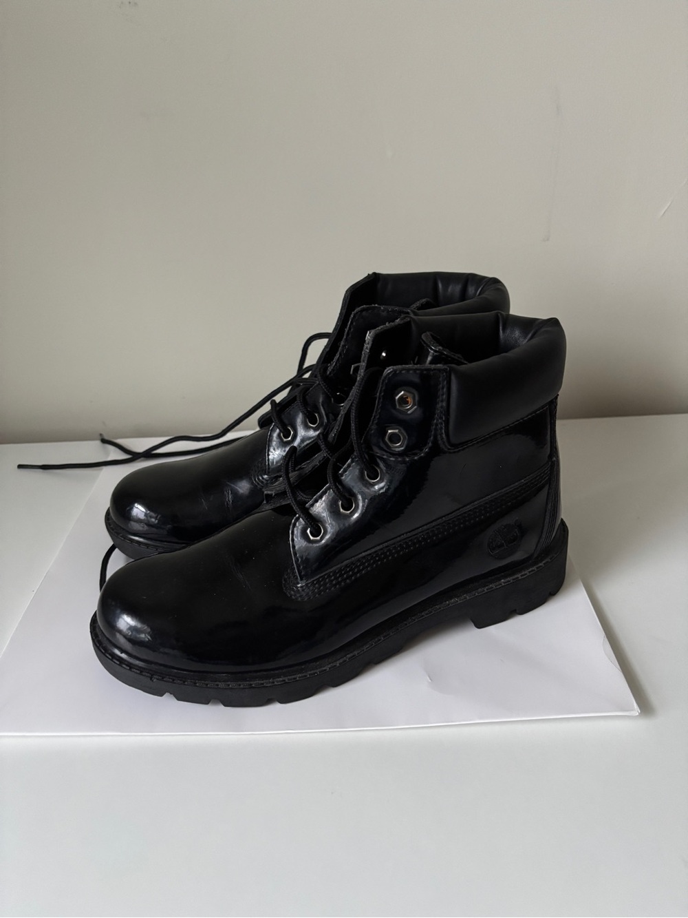 Timberland Black Patent Leather Lace-Up Ankle Boots